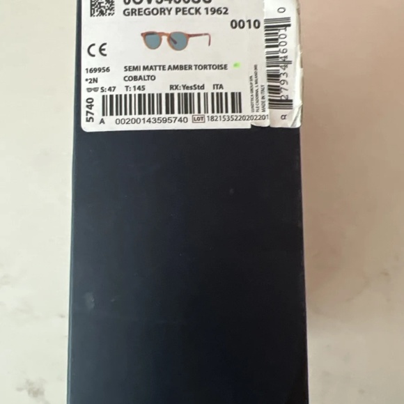 Oliver peoples Gregory peck 47 folding sunglasses $524 msrp - Picture 9 of 9